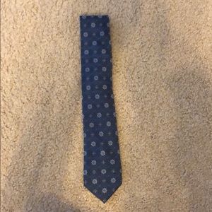 Silk tie